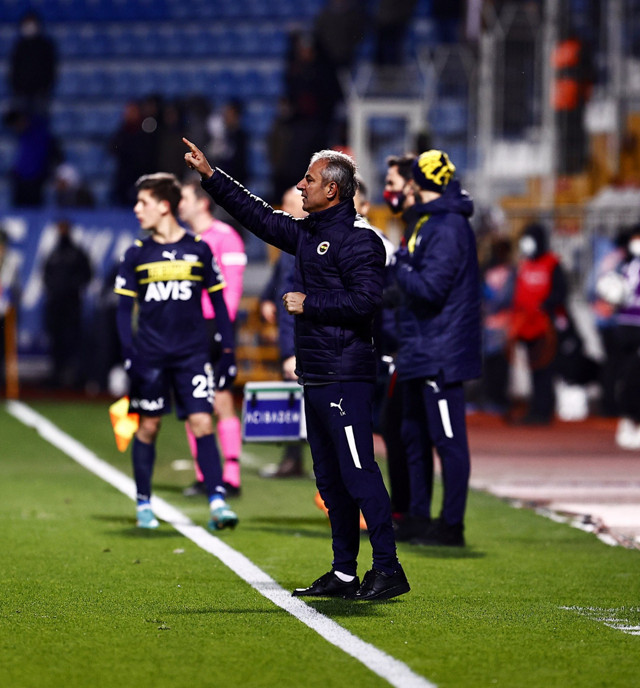 Fenerbahçe-Trabzonspor derbisinde muhtemel 11'ler belli oldu! Fenerbahçe-Trabzonspor maçı saat kaçta hangi kanalda? - Resim: 0
