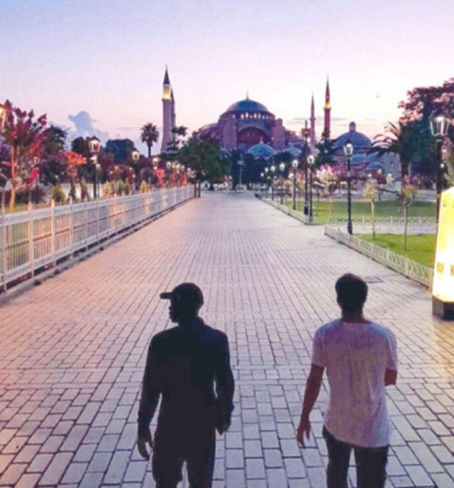 N'Golo Kante, Türkiye hayranı çıktı: 'Hatun anne' annem gibi - Resim: 1