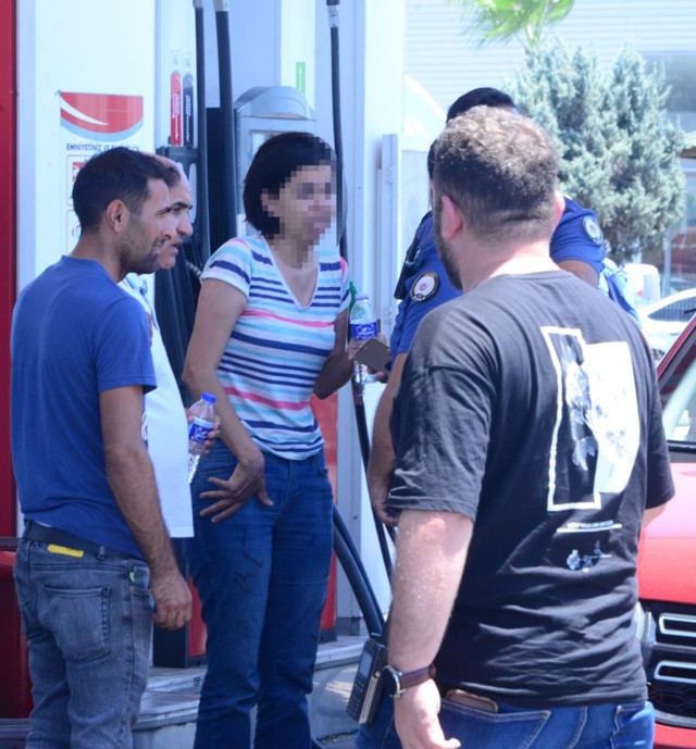 Adana’da sevgili dehşeti: Genç kadını rehin alıp, boğazına bıçak dayadı! - Resim: 1