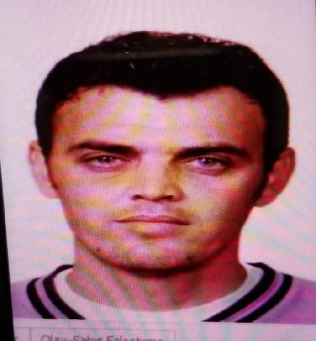 4 yıl önce trafik kazasında oğlunun ölümüne neden olan adamı sokak ortasında öldürdü - Resim: 3