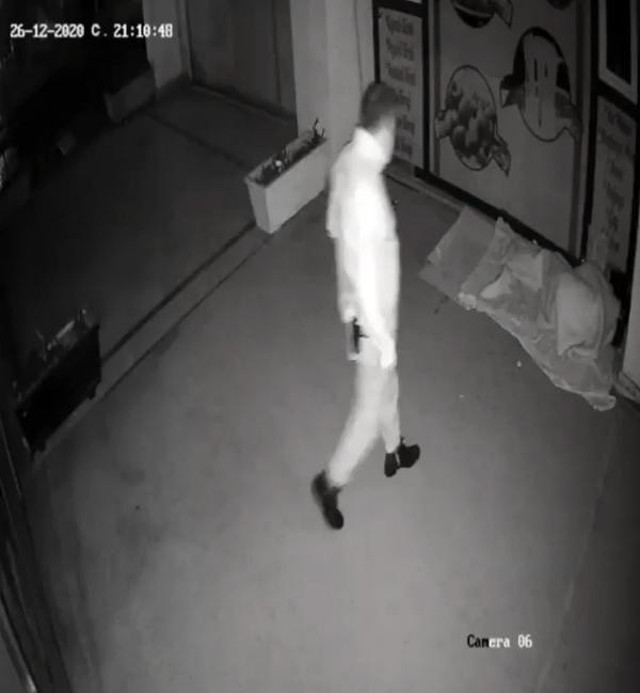 Türk polisinden alkışlanacak hareket! Antalya'da “Gidecek yerim yok” diyene ceza kesilmişti - Resim: 0