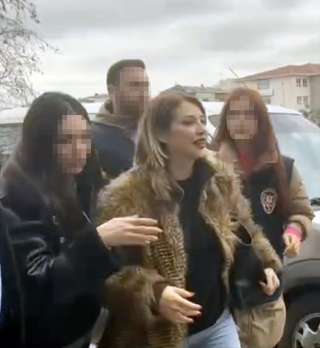 'Şeriata so...kayım' diyen Feyza Altun, tutuklanması için sevkedildiği hakimlikçe serbest bırakıldı - Resim: 1