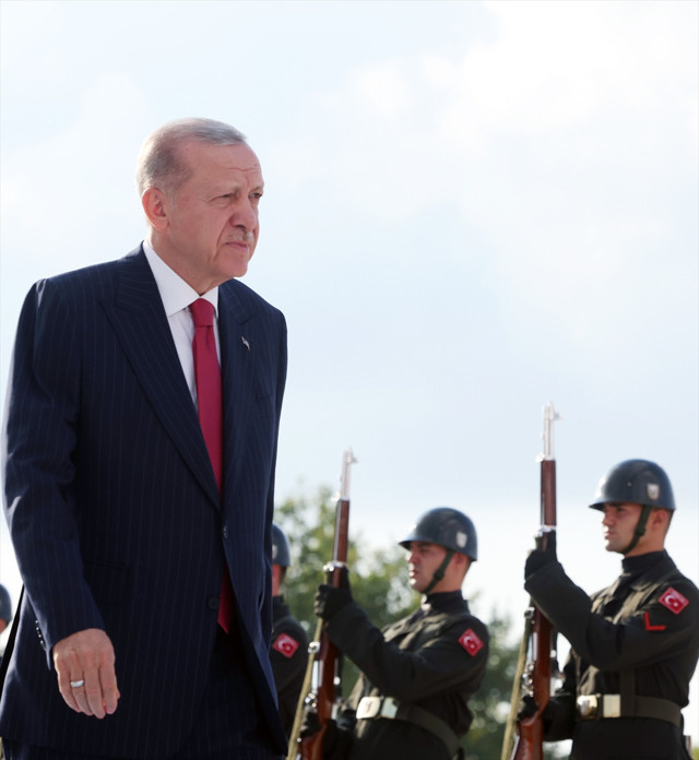 Cumhurbaşkanı Erdoğan KKTC'ye gitti - Resim: 0