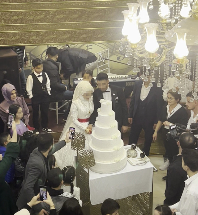 Esenyurt’ta 15 yaşındaki kızın düğününe polis baskını! Gözaltına alınanlar var - Resim: 0