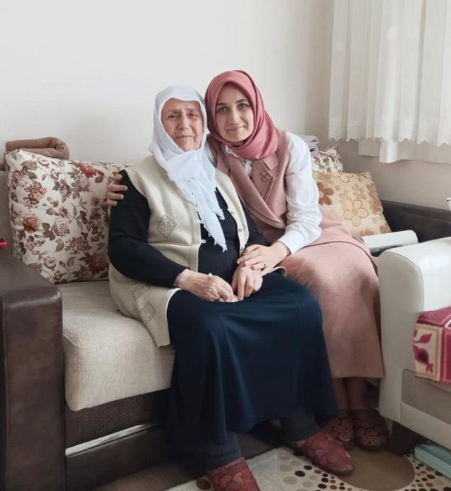 Türkiye'nin ilk başörtülü valisi bakan oluyor! Kübra Güran Yiğitbaşı kimdir eşi ve çocukları - Resim: 1