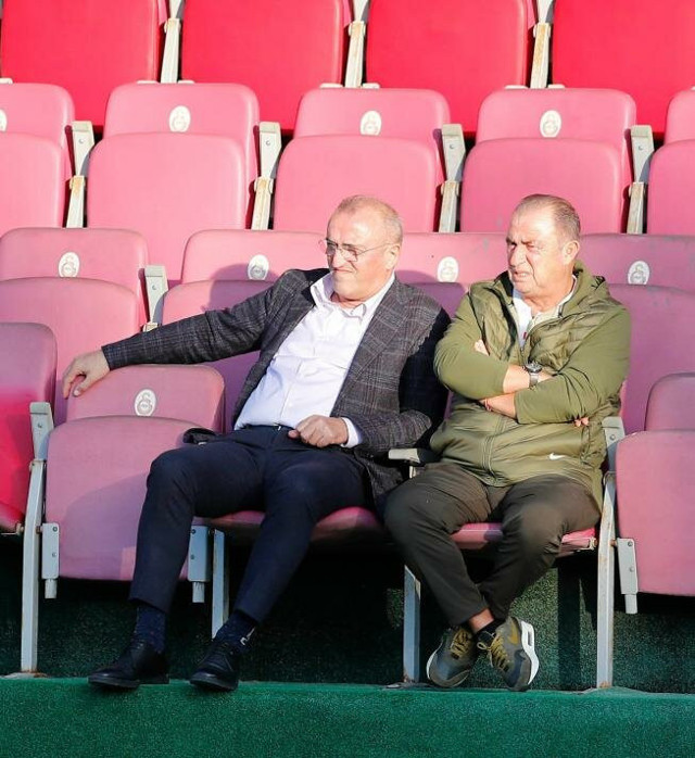 Abdurrahim Albayrak: Şimdiki kadınlara bakıyorum her gün kontrol - Resim: 1