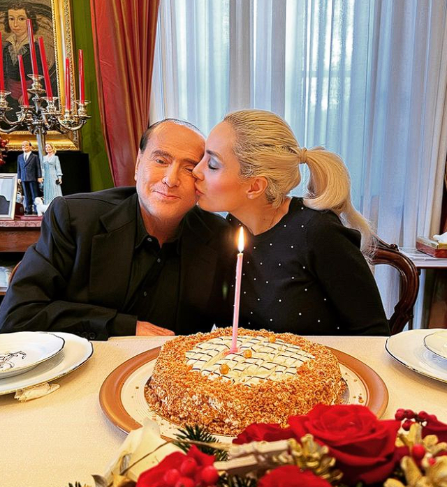 Berlusconi'nin sevgilisi, 100 milyon euroluk mirasla kayıplara karıştı! "Bu kadar gözyaşı yeter" - Resim: 2