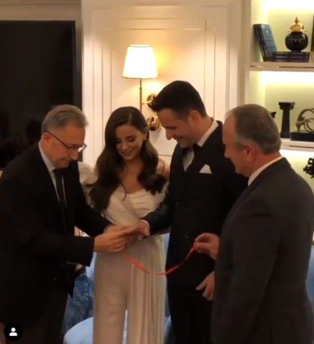 Merve Özbey ve Kenan Koçak nişanlandı o detay herkesi şaşırttı - Resim: 2