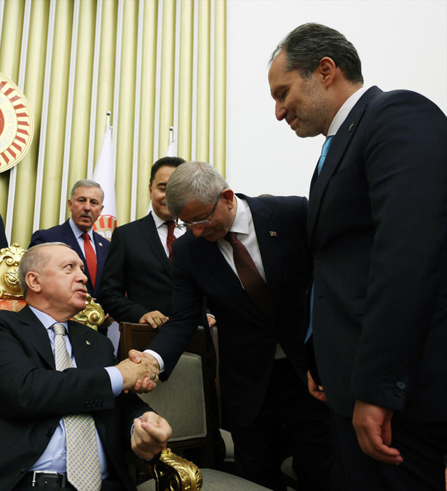 Gelecek Partisi'nden Erdoğan-Davutoğlu fotoğrafına açıklama: Hayra yorulmalı - Resim: 0