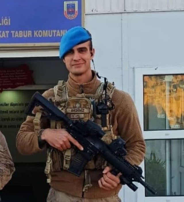  Adana'ya şehit ateşi düştü! Jandarma Teğmen İsmail Can Akdeniz şehit oldu - Resim: 1