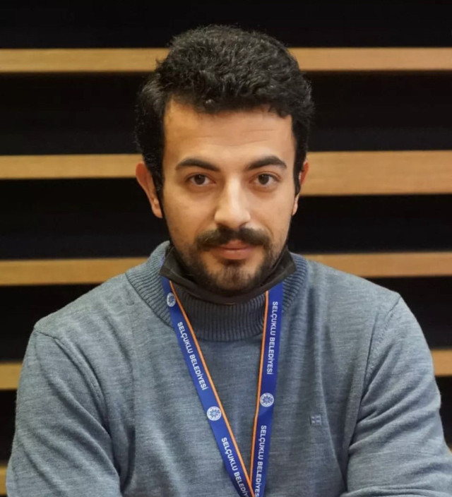 Üniversite öğrencisi Onur Salık, 13. kattan düşerek öldü! Arkadaşları eve çilingirle girdi - Resim: 1