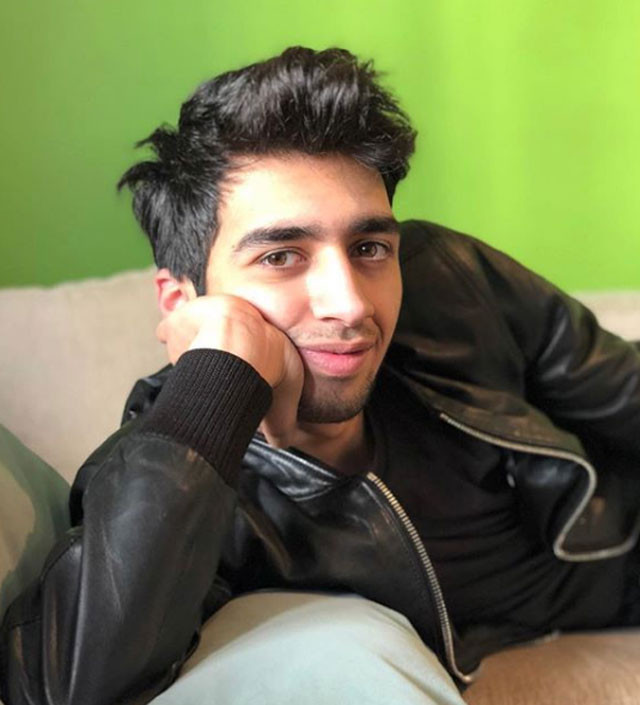 Şarkısı çalıntı çıkan Çağatay Akman öyle bir kitap yazdı ki alay konusu oldu - Resim: 3