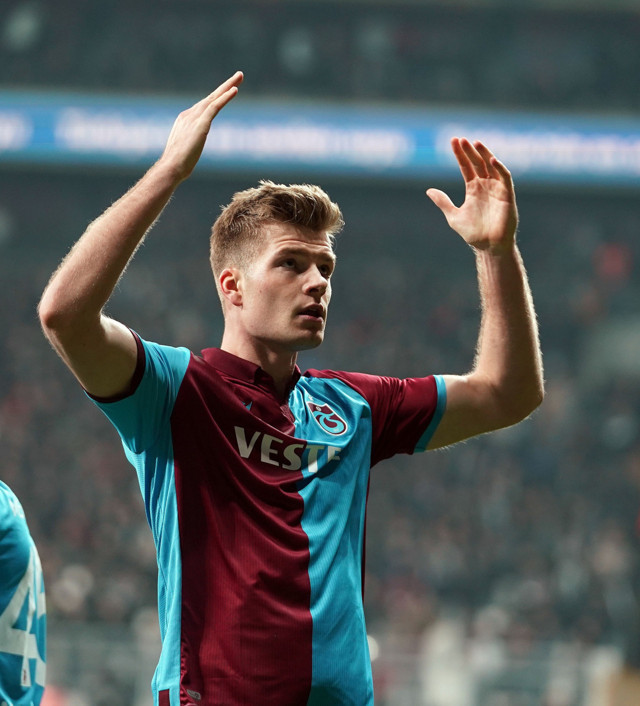 Sörloth Avrupa'da ilk beşe girdi Messi'yi geçti! - Resim: 0