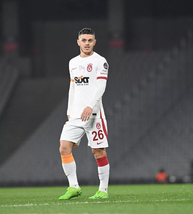 Okan Buruk'tan Kerem Aktürkoğlu'na derbi uyarısı! Top kayıplarında mutlaka... - Resim: 0