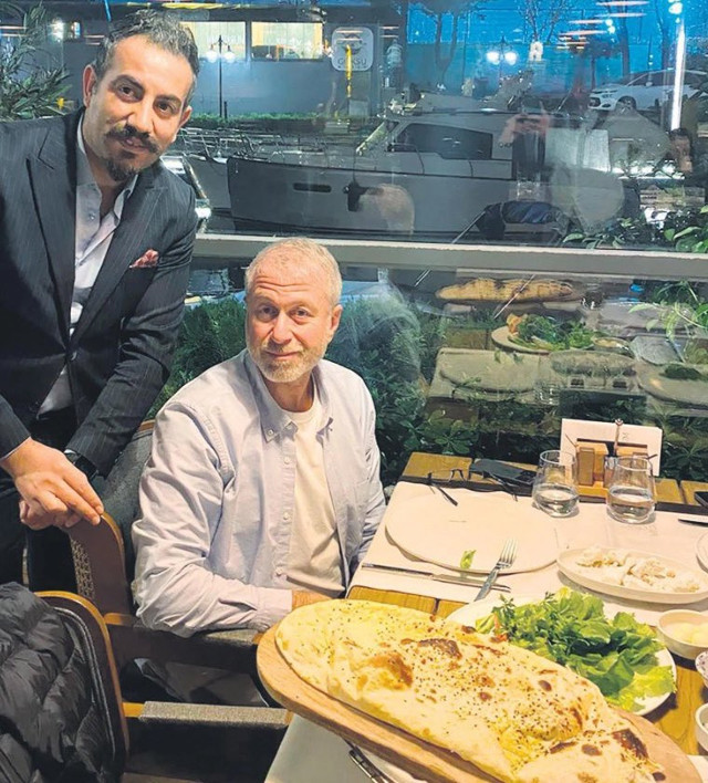 Rus milyarder Roman Abramoviç İstanbul'da garsonları bahşişle ihya etti - Resim: 0