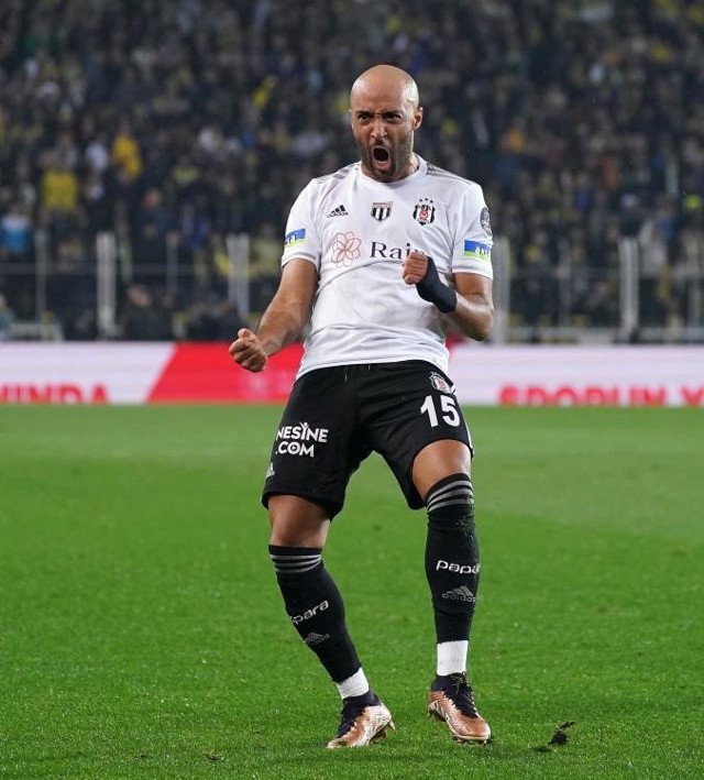 Şenol Güneş, Galatasaray derbisinde Redmond’a güveniyor! - Resim: 0