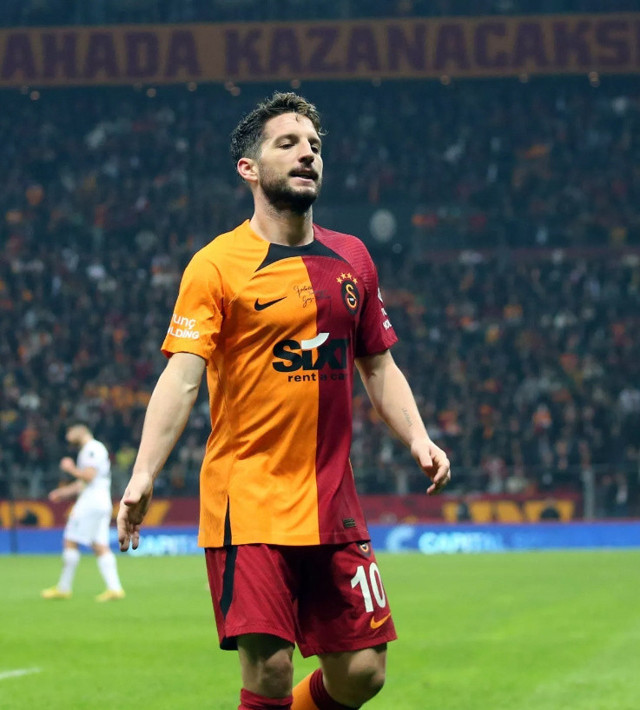 Jorge Jesus'tan yıldız futbolcuya özel önlem: Galatasaray planı belli oldu! - Resim: 0