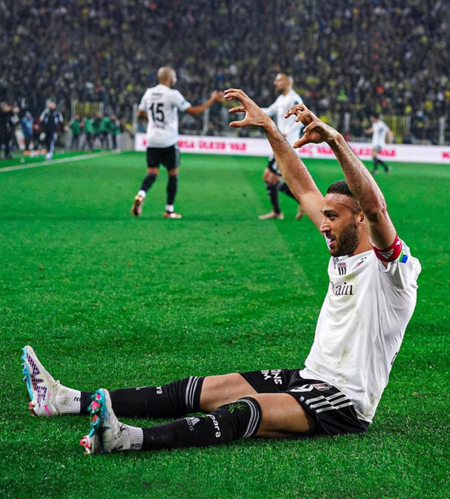 Transfer resmen açıklandı! Cenk Tosun, Fenerbahçe forması giymeye hazırlanıyor - Resim: 2