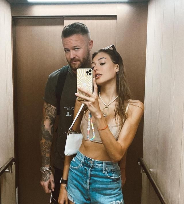 İzlandalı enişte Dilan'ı çabuk unuttu bir kadınla dudak dudağa görüntülendi! - Resim: 2