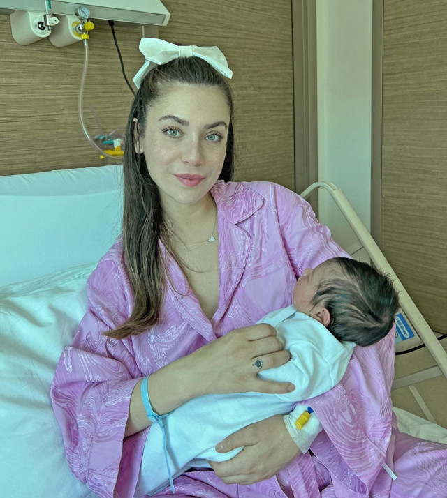 Bebeğine yapılan yorum Fulya Zenginer'i çıldırttı! 'Eğitimsizlik, empatisizlik...' - Resim: 2