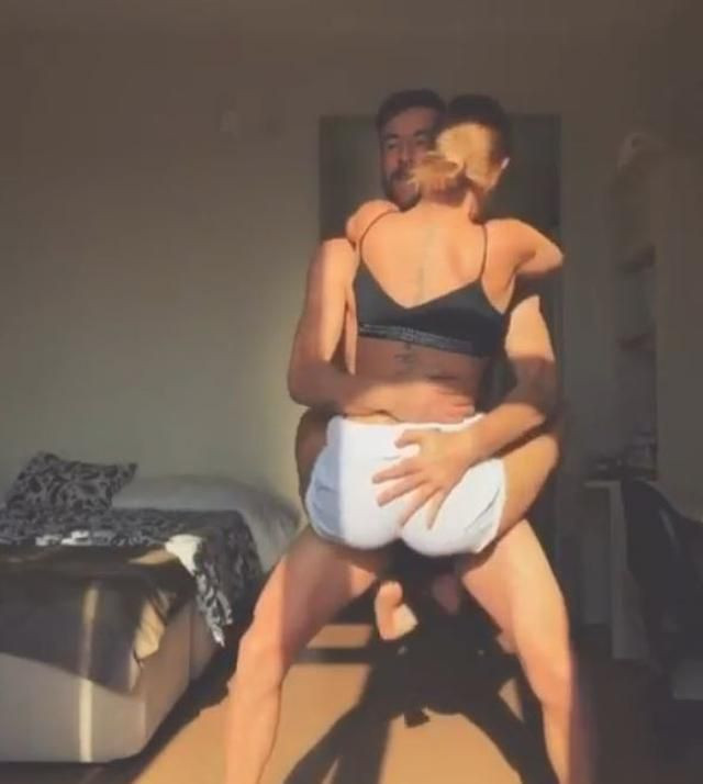 Fenerbahçeli Isla eşi Gala Caldirola ile karantinada aşk tazeledi dansları olay - Resim: 3