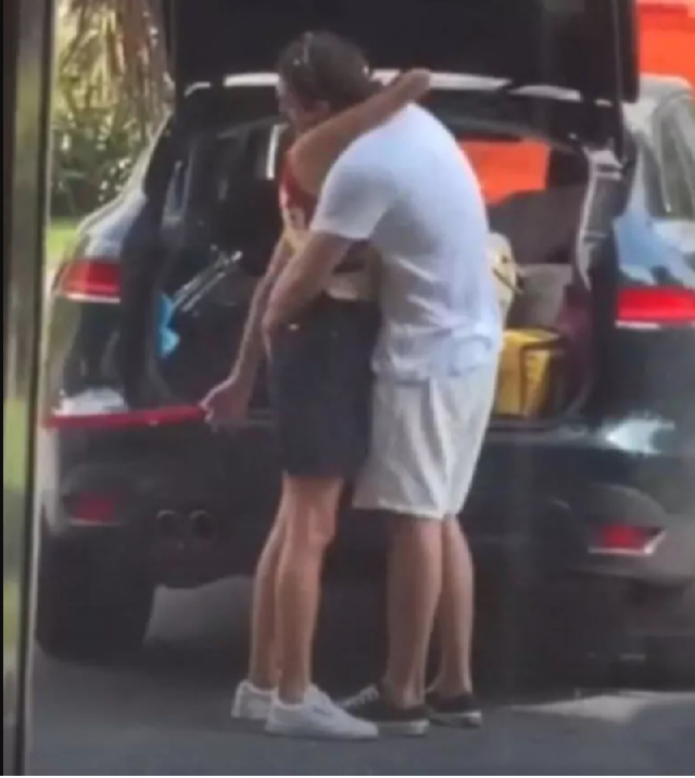 Aybüke Pusat yeni projesi için gün sayıyor! Anlaşma sağlandı, bomba gibi geliyor! - Resim: 3