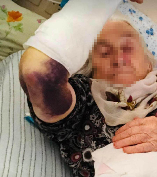 92 yaşındaki kayınvalidesini sopayla dövdü! Serbest bırakıldı - Resim: 2