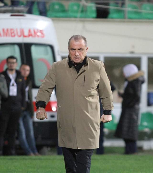 Fatih Terim 'Hasta ya, ruh hastası' dediği Belhanda'nın biletini kesti - Resim: 2