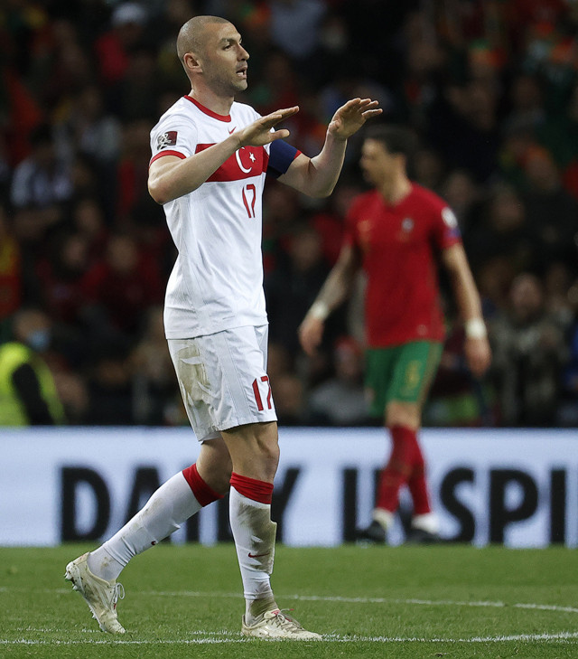 Burak Yılmaz milli takıma veda etti! "Haklarını helal etsinler" - Resim: 0