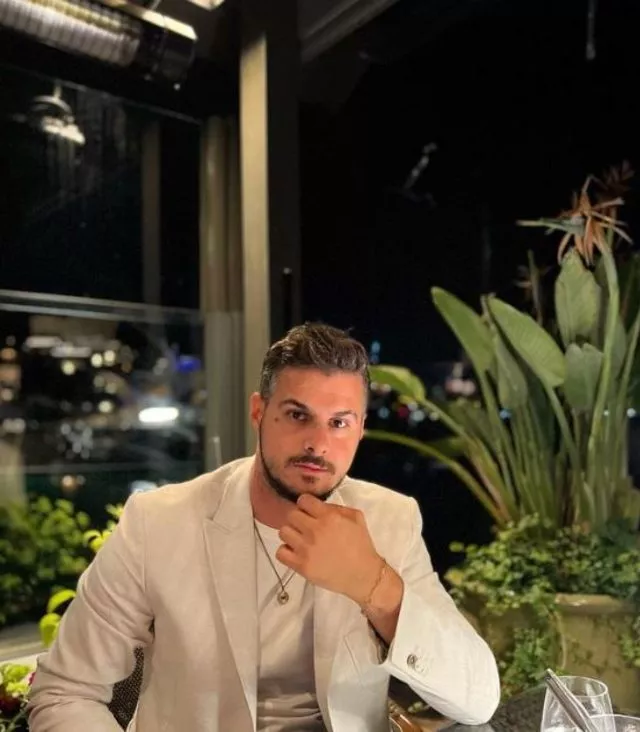 Berfu Yenenler, Ezel dizisinin repliği ile paylaştı! Psikopat Eren'i görenler gözlerine inanamadı! - Resim: 8