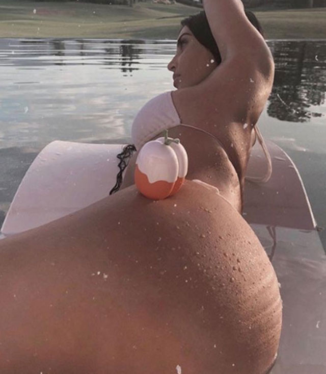 Kim Kardashian'ın yerlere saçılmış iç çamaşırları olay oldu - Resim: 4