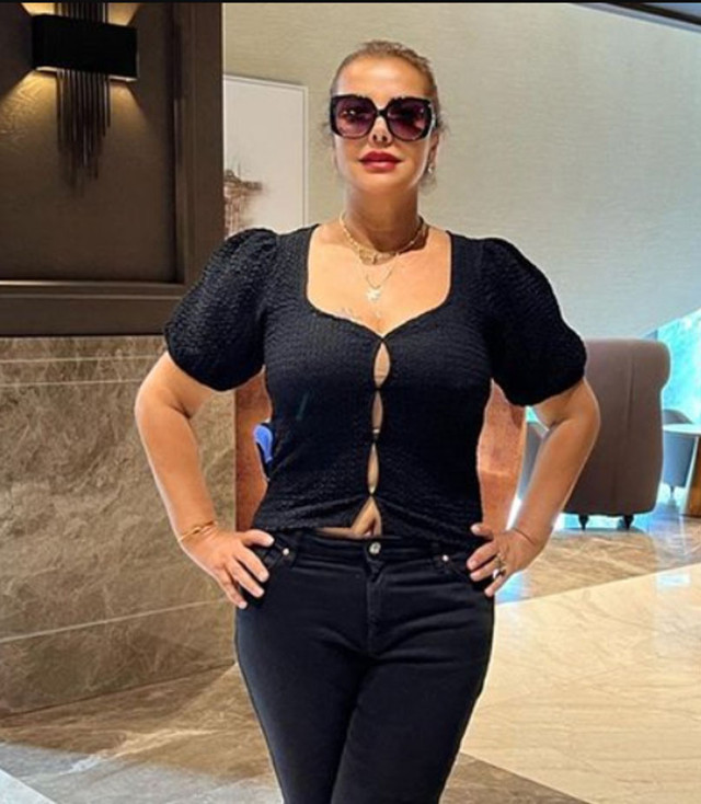 Türkiye'yi terk etmişti: Simit fiyatını duyunca şoke olmuş! Oryantal Tanyeli'den bomba itiraflar! - Resim: 0