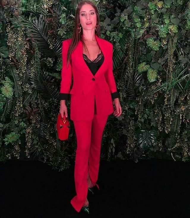 Bizim Hikaye'nin Filiz'i Hazal Kaya'nın cesur dekoltesi! - Resim: 1