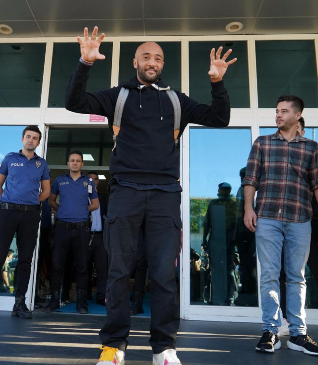 Beşiktaş'ın yeni transferi Nathan Redmond, İstanbul'a geldi! - Resim: 2