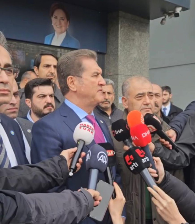 Mustafa Sarıgül'den Meral Akşener'e geçmiş olsun ziyareti! "İYİ Parti’ye atılan kurşun demokrasiye atılan kurşundur" - Resim: 1