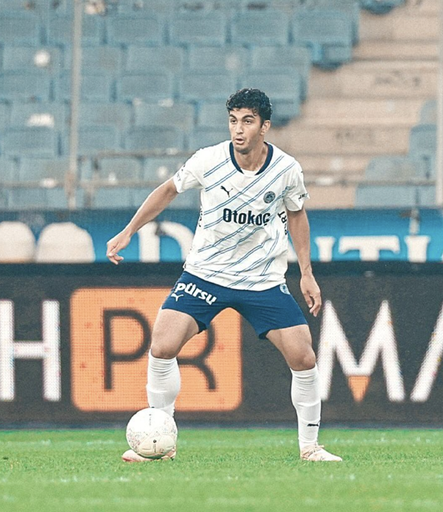 Fenerbahçe'de ayrılık: Genç futbolcu 1. Lig takımına transfer oldu - Resim: 0