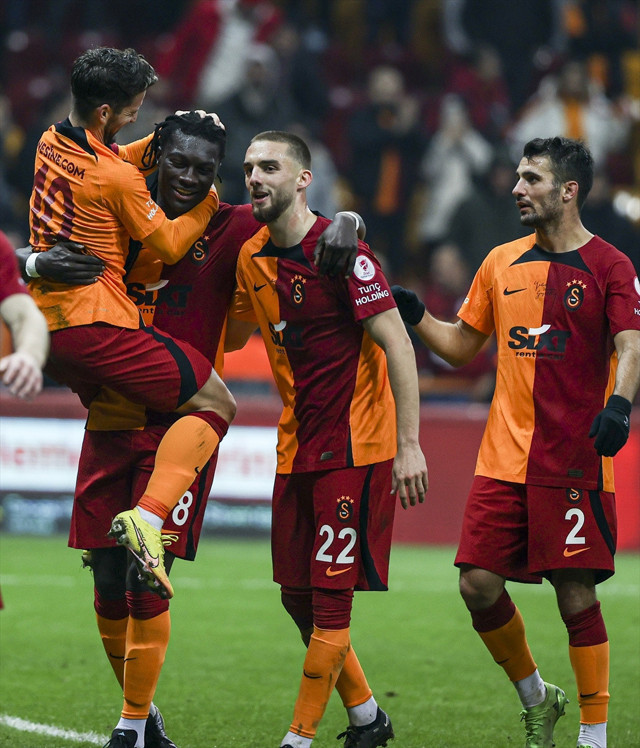 Bafetimbi Gomis attı, Galatasaray kupada tek golle turladı - Resim: 0