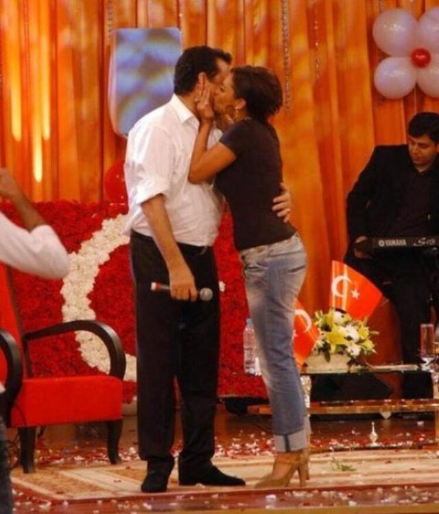 Hülya Avşar İbrahim Tatlıses'i gözyaşlarına boğdu telefonla aradı - Resim: 3