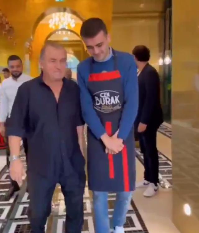 CZN Burak eleştirilere tepki gösterdi! Ronaldinho ve Fatih Terim paylaşımı sosyal medyayı salladı! - Resim: 0