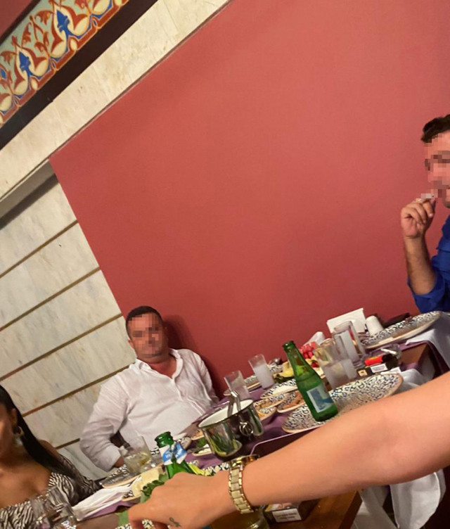 Ağır ceza hakimi beraat verdiği çete lideriyle içki masasında yakalandı - Resim: 1