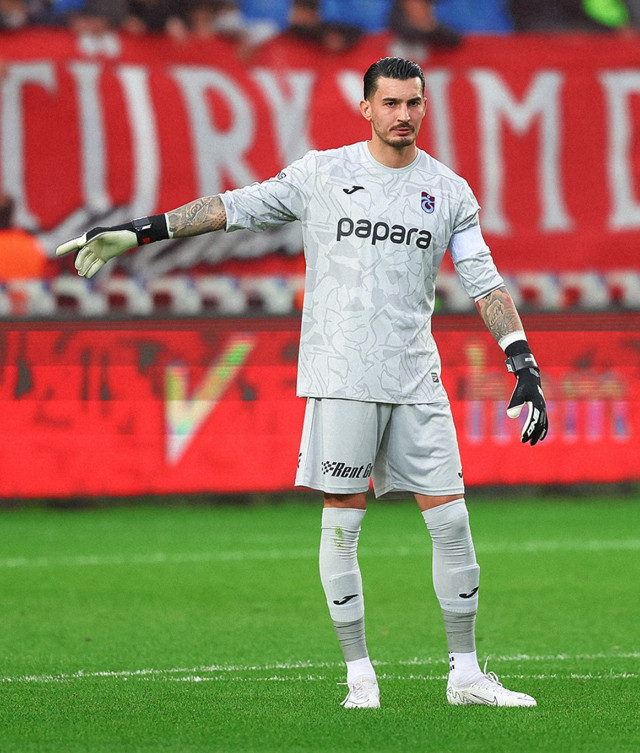 Sürpriz transfer iddiası! Trabzonspor'un kalecisi Uğurcan Çakır ezeli rakibe imza atabilir - Resim: 0