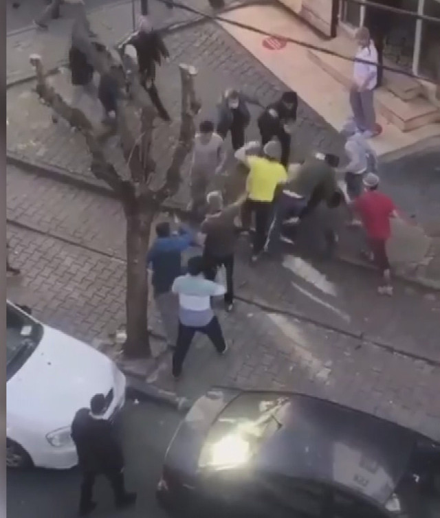 Esenler'de sopalı ve yumruklu kavga eden fırıncılar ceza karşısında şoka uğradı - Resim: 0