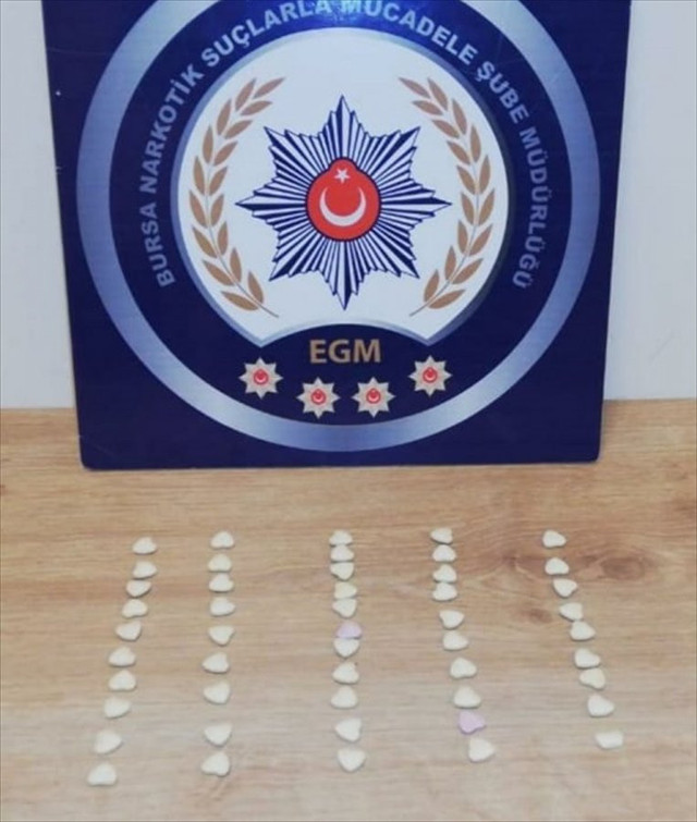 Bursa'da uyuşturucu operasyonunda 4 kişi tutuklandı - Resim: 1
