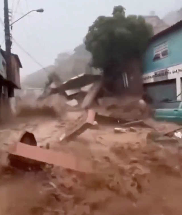 Nepal'de ikinci felaket kapıda! Doğal baraj patladı, halka 'kaçın' uyarısı - Resim: 1