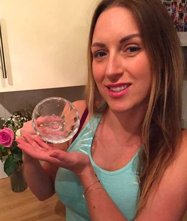 Güzelleşmek uğruna her sabah içiyor! Mide bulandıran olay!  - Resim: 2