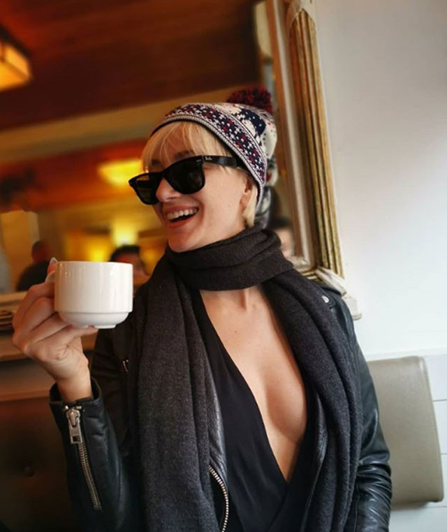 Didem Soydan yine rahat durmadı! Derin göğüs dekoltesi olay oldu - Resim: 4