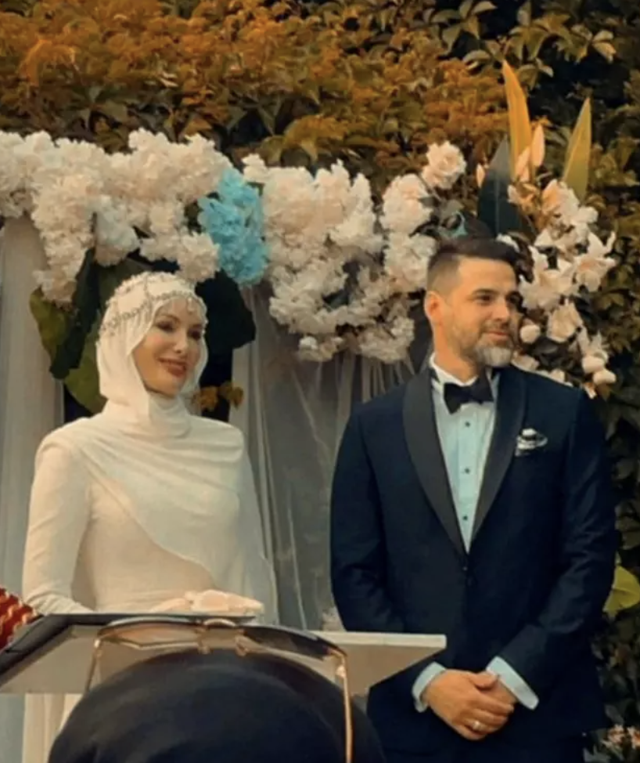 Sürpriz nikah... Gamze Özçelik ile Reshad Strik evlendi - Resim: 0