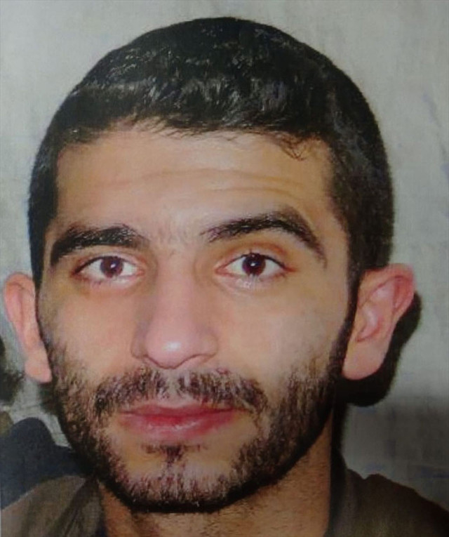 Ankara'daki bombalı saldırı girişiminde bulunan teröristlerden birinin kimliği belli oldu - Resim: 0