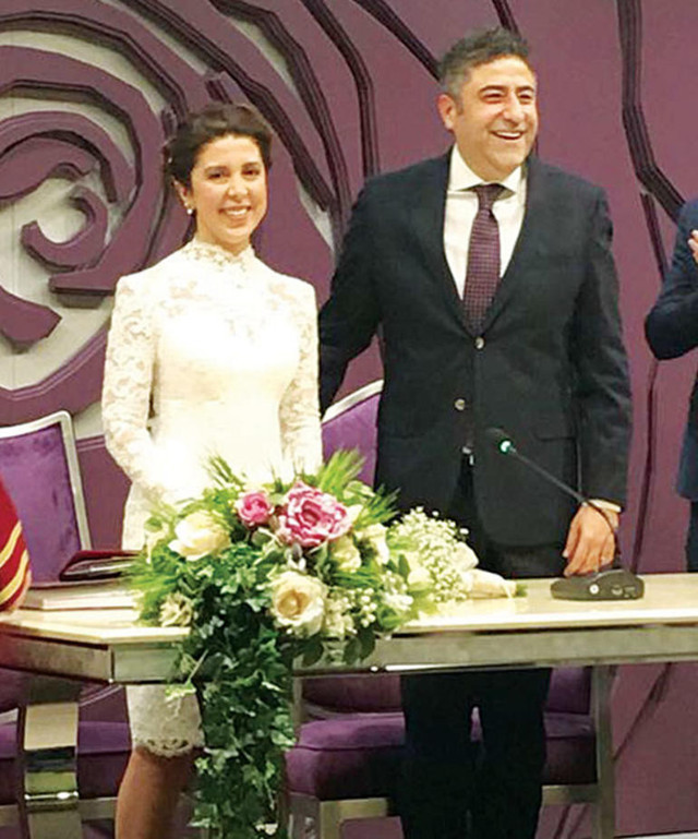 2. Sayfa Müge kaç yaşında evli mi eşi Reha Erdoğan kimdir? - Resim: 0