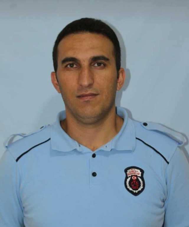 Bursa'da gardiyanların otobüsüne terör saldırısı! Şehidin ismi belli oldu yaralılar var - Resim: 1